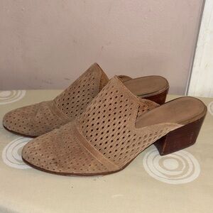 Women's Tan Block Heel Mules